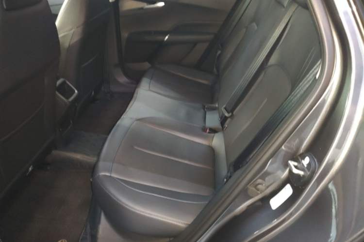 Used CHANGAN Eado 2025 Blue Whale 1.5T High-Energy Edition Left Rear Seat