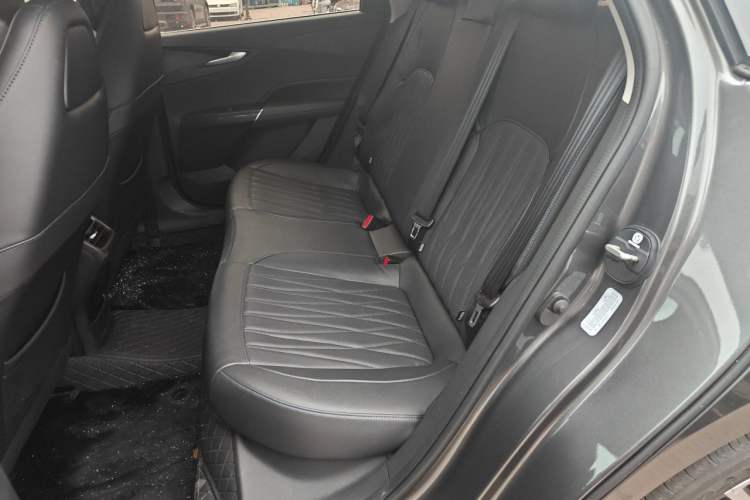 Used CHANGAN Eado 2025 Blue Whale 1.5T 500Bar Prestige Model Left Rear Seat