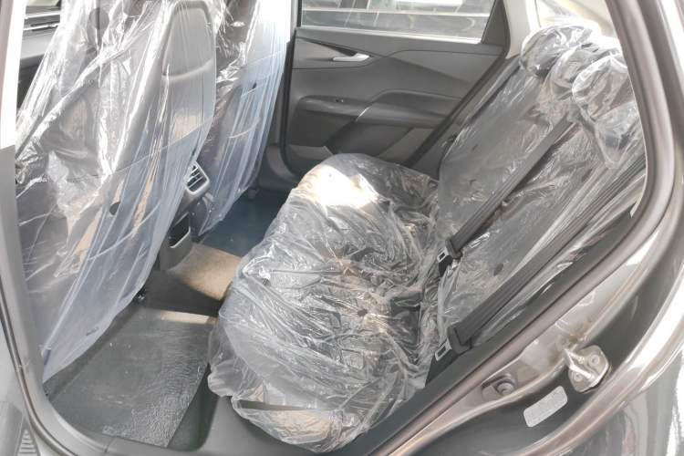 Used CHANGAN Eado 2025 Blue Whale 1.5T 500Bar Prestige Model Left Rear Seat
