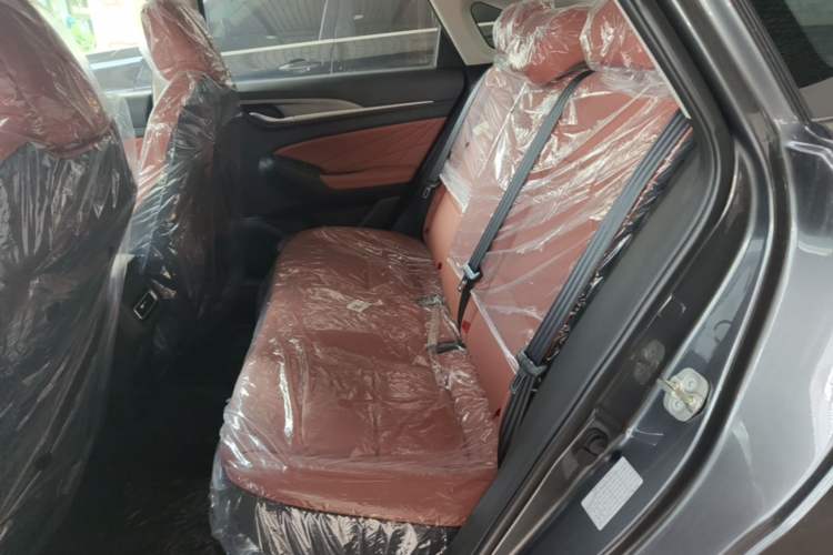 Used CHANGAN Eado 2025 PLUS 1.4T Dual-Clutch High-Energy Version Left Rear Seat