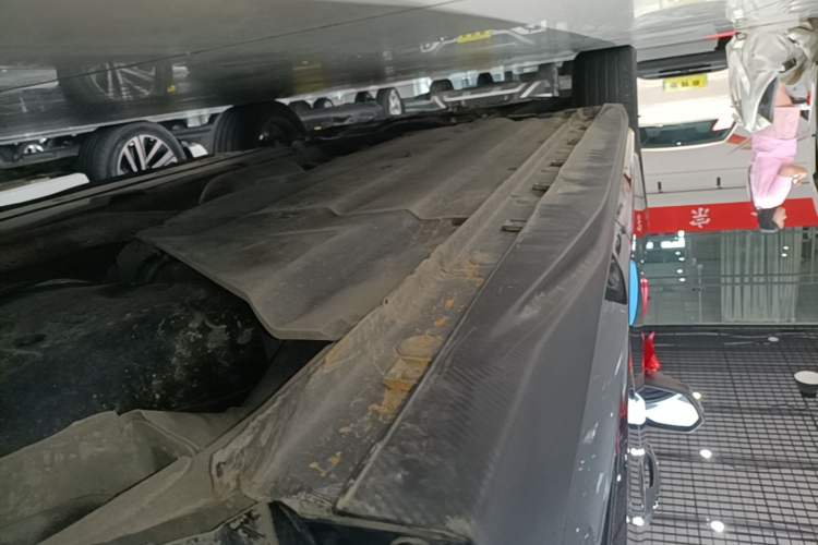 Used CHANGAN Eado 2025 Blue Whale 1.5T 500Bar Prestige Model Left Side Sill