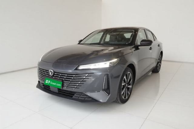 Used CHANGAN Eado 2025 Blue Whale 1.5T 500Bar Prestige Model