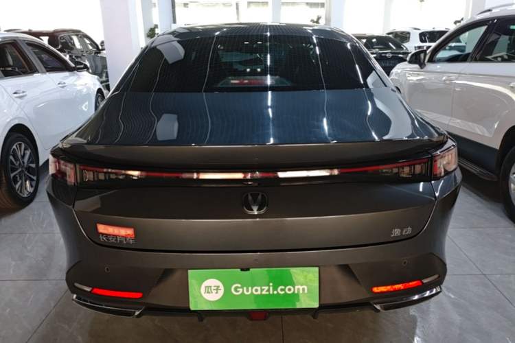 Used CHANGAN Eado 2025 Blue Whale 1.5T High-Energy Edition Rear