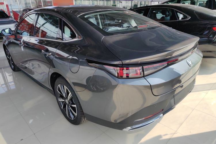 Used CHANGAN Eado 2025 Blue Whale 1.5T 500Bar Prestige Model Rear Left 45 Deg