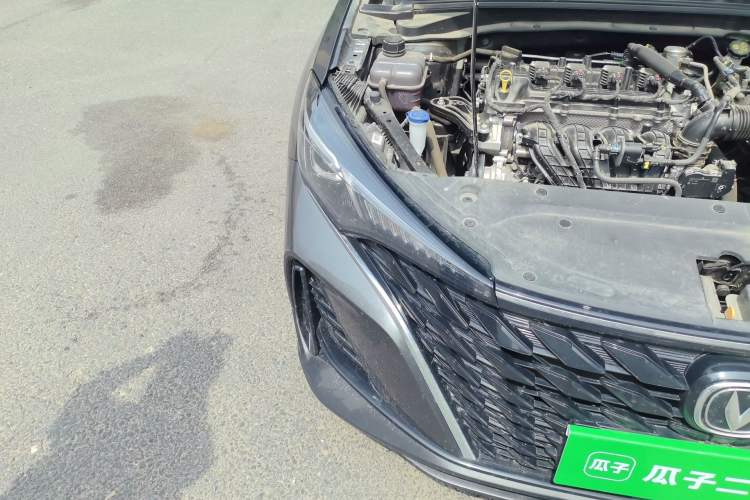 Used CHANGAN Eado 2025 PLUS 1.5L Manual Luxury Edition Right Front Headlight