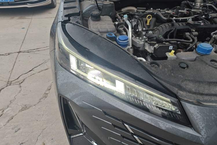 Used CHANGAN Eado 2025 Blue Whale 1.5T 500Bar Prestige Model Right Front Headlight