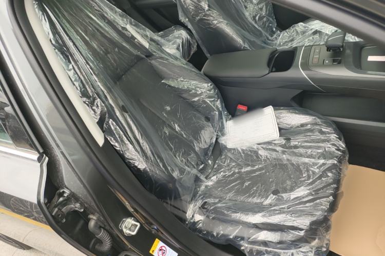Used CHANGAN Eado 2025 Blue Whale 1.5T 500Bar Prestige Model Right Front Seat