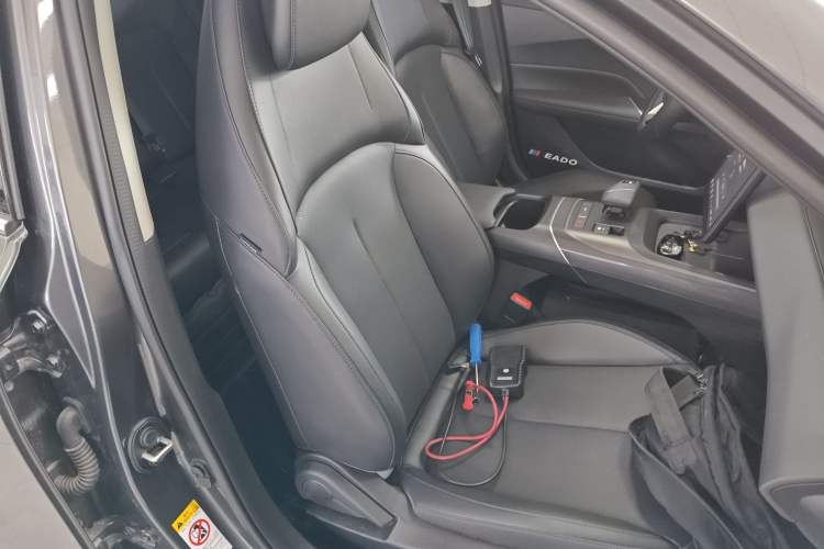 Used CHANGAN Eado 2025 Blue Whale 1.5T 500Bar Prestige Model Right Front Seat