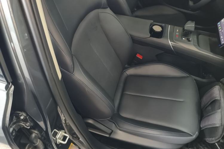 Used CHANGAN Eado 2025 Blue Whale 1.5T 500Bar Prestige Model Right Front Seat