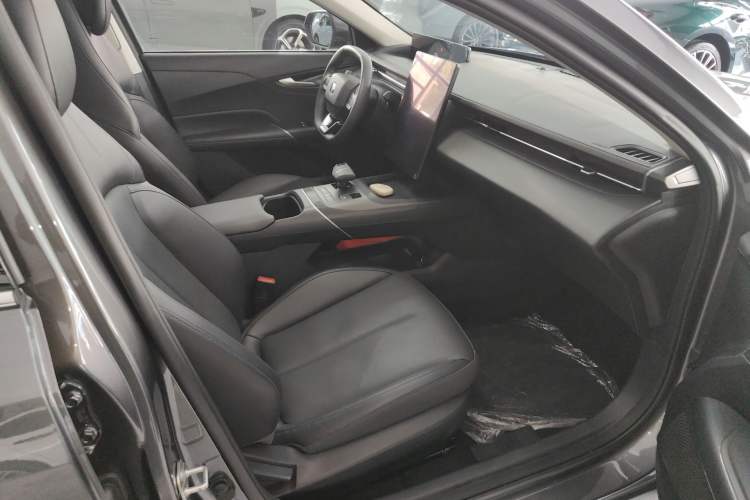 Used CHANGAN Eado 2025 Blue Whale 1.5T 500Bar Prestige Model Right Front Seat