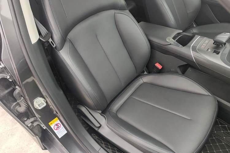 Used CHANGAN Eado 2025 Blue Whale 1.5T 500Bar Prestige Model Right Front Seat