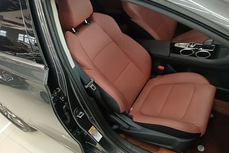 Used CHANGAN Eado 2025 PLUS 1.4T Dual-Clutch High-Energy Version Right Front Seat