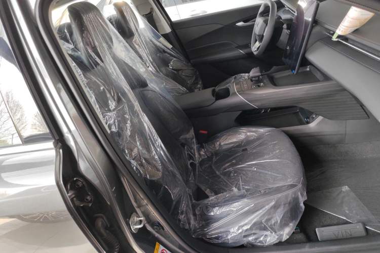 Used CHANGAN Eado 2025 Blue Whale 1.5T 500Bar Prestige Model Right Front Seat
