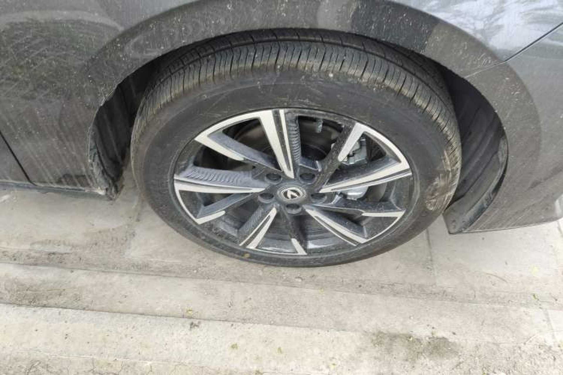 Used CHANGAN Eado 2025 Blue Whale 1.5T 500Bar Prestige Model Right Front Wheel Hub