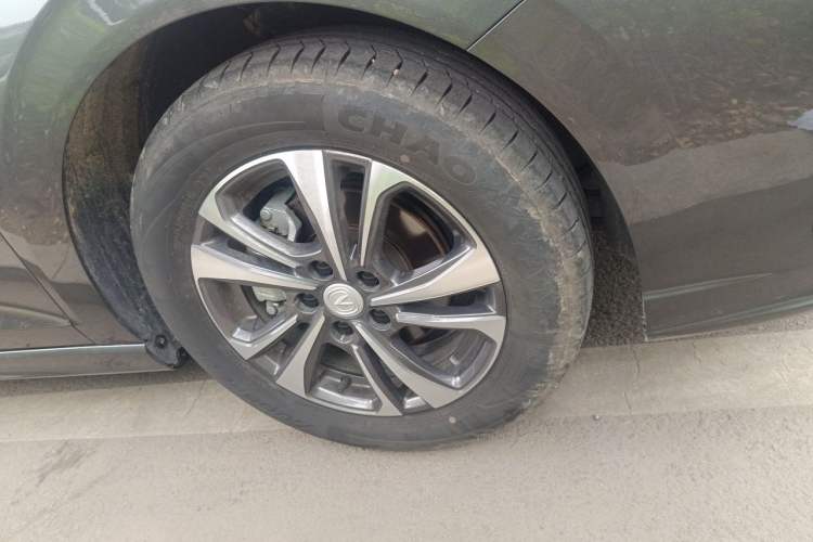 Used CHANGAN Eado 2025 PLUS 1.4T Dual-Clutch High-Energy Version Right Front Wheel Hub