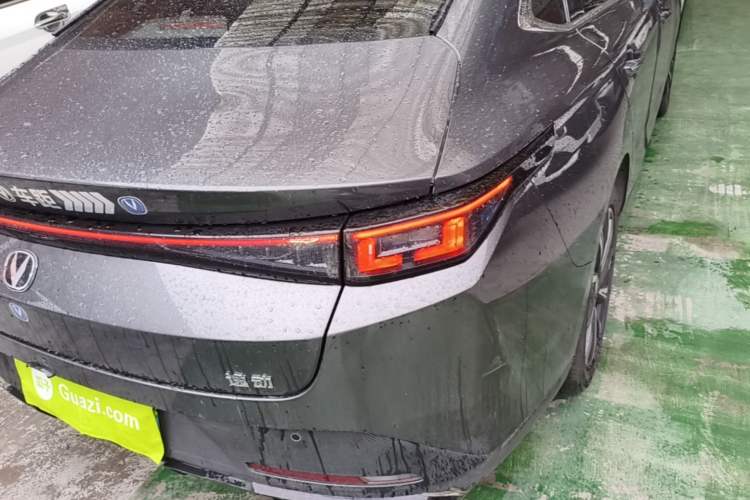 Used CHANGAN Eado 2025 Blue Whale 1.5T 500Bar Prestige Model Right Rear Taillight