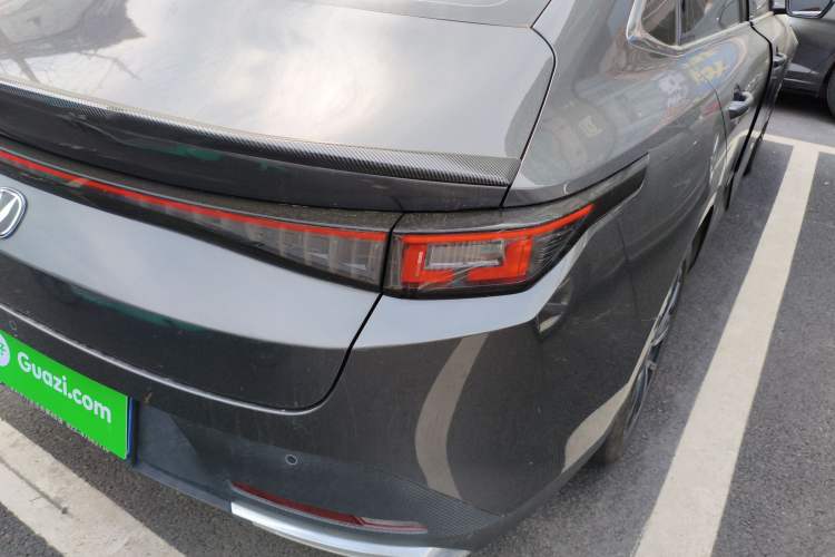 Used CHANGAN Eado 2025 Blue Whale 1.5T 500Bar Prestige Model Right Rear Taillight