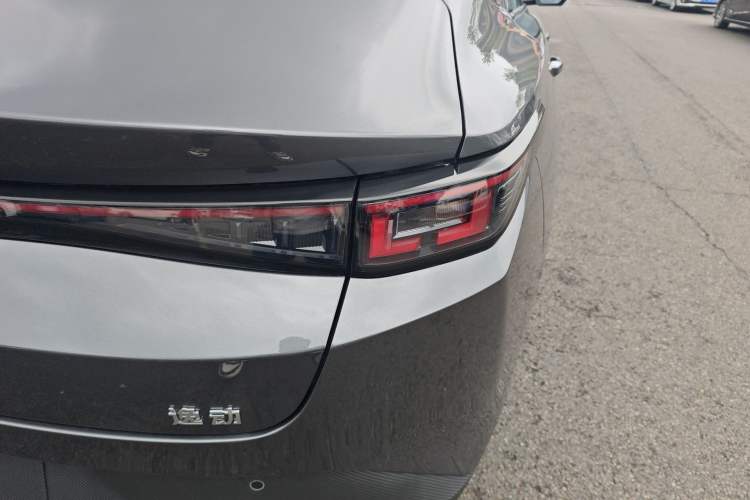 Used CHANGAN Eado 2025 Blue Whale 1.5T 500Bar Prestige Model Right Rear Taillight