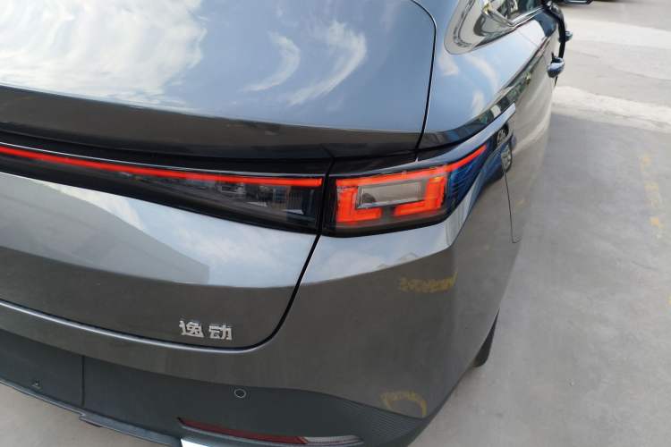 Used CHANGAN Eado 2025 Blue Whale 1.5T 500Bar Prestige Model Right Rear Taillight