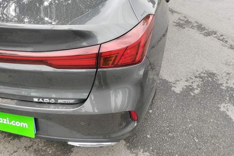 Used CHANGAN Eado 2025 PLUS 1.4T Dual-Clutch High-Energy Version Right Rear Taillight