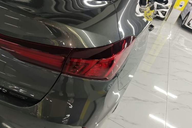 Used CHANGAN Eado 2025 PLUS 1.4T Dual-Clutch High-Energy Version Right Rear Taillight