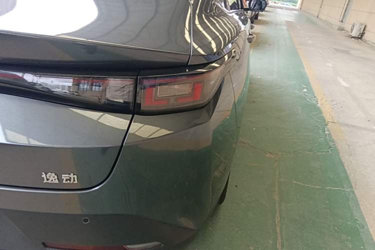 Used CHANGAN Eado 2025 Blue Whale 1.5T 500Bar Prestige Model Right Rear Taillight