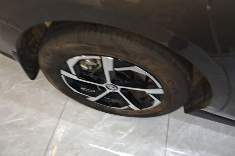 Used CHANGAN Eado 2025 Blue Whale 1.5T High-Energy Edition Right Rear Wheel Hub