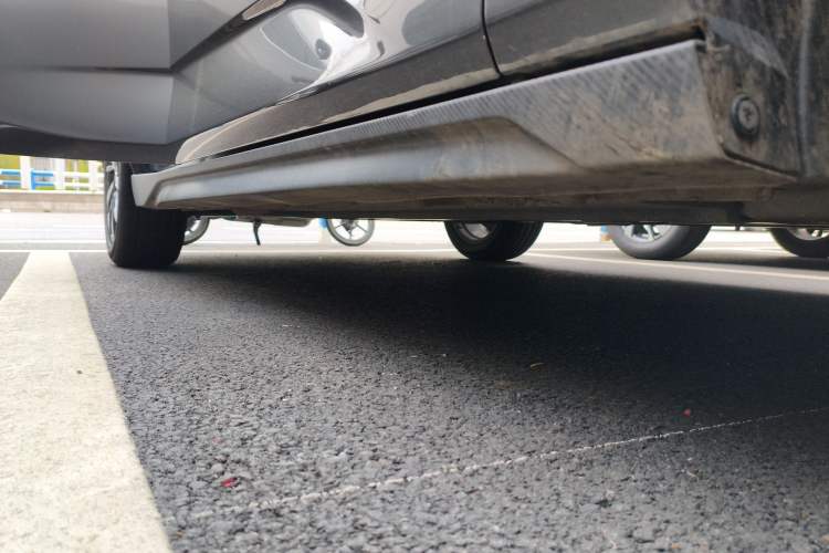 Used CHANGAN Eado 2025 Blue Whale 1.5T 500Bar Prestige Model Right Side Sill