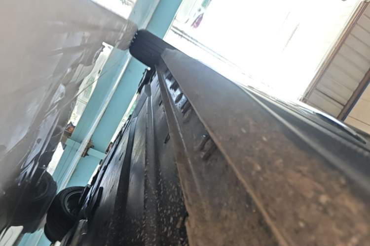 Used CHANGAN Eado 2025 Blue Whale 1.5T 500Bar Prestige Model Right Side Sill