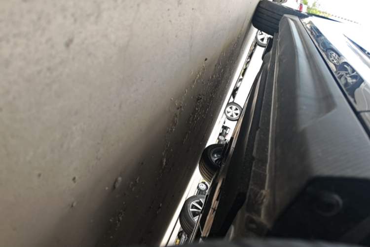 Used CHANGAN Eado 2025 Blue Whale 1.5T 500Bar Prestige Model Right Side Sill