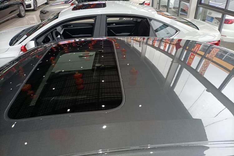 Used CHANGAN Eado 2025 Blue Whale 1.5T 500Bar Prestige Model Roof
