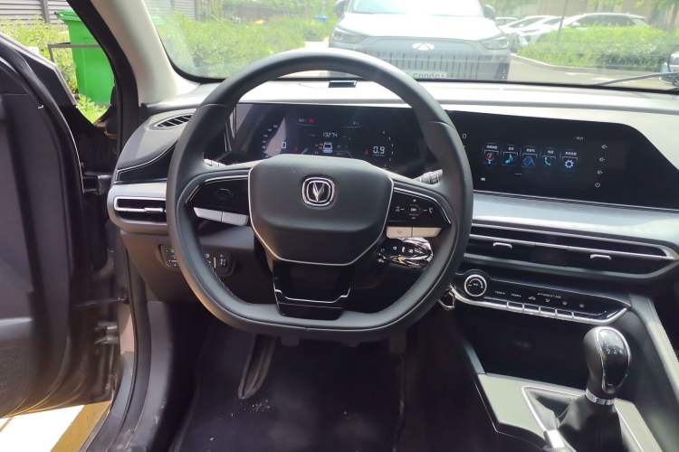 Used CHANGAN Eado 2025 PLUS 1.5L Manual Luxury Edition Steering Wheel