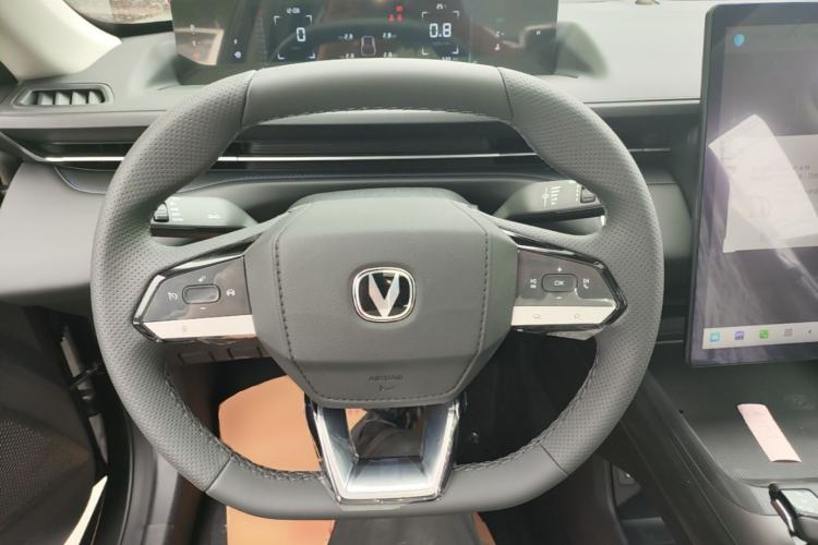 Used CHANGAN Eado 2025 Blue Whale 1.5T 500Bar Prestige Model Steering Wheel