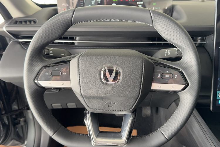 Used CHANGAN Eado 2025 Blue Whale 1.5T 500Bar Flagship Model Steering Wheel