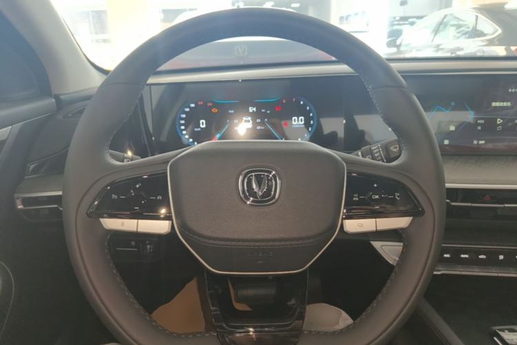 Used CHANGAN Eado 2025 PLUS 1.4T Dual-Clutch High-Energy Version Steering Wheel
