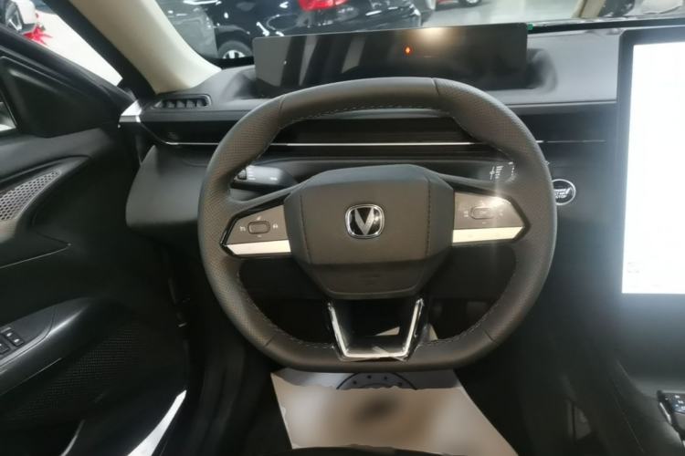 Used CHANGAN Eado 2025 Blue Whale 1.5T 500Bar Prestige Model Steering Wheel