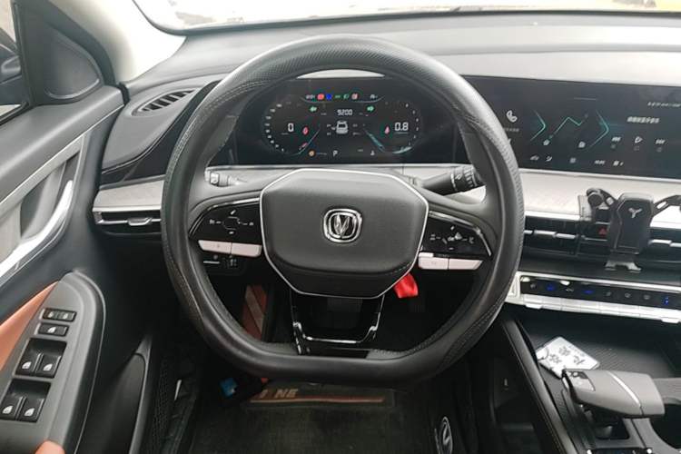 Used CHANGAN Eado 2025 PLUS 1.4T Dual-Clutch High-Energy Version Steering Wheel