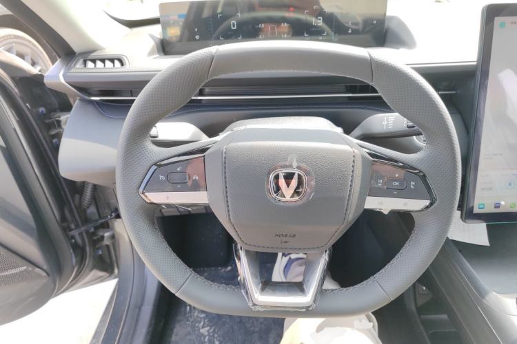 Used CHANGAN Eado 2025 Blue Whale 1.5T 500Bar Prestige Model Steering Wheel