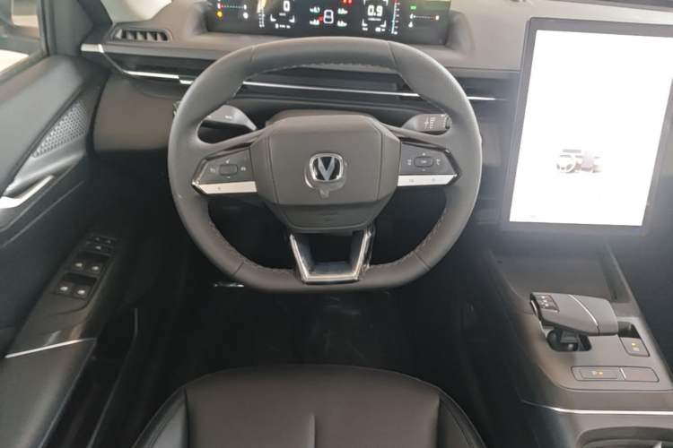 Used CHANGAN Eado 2025 Blue Whale 1.5T 500Bar Prestige Model Steering Wheel