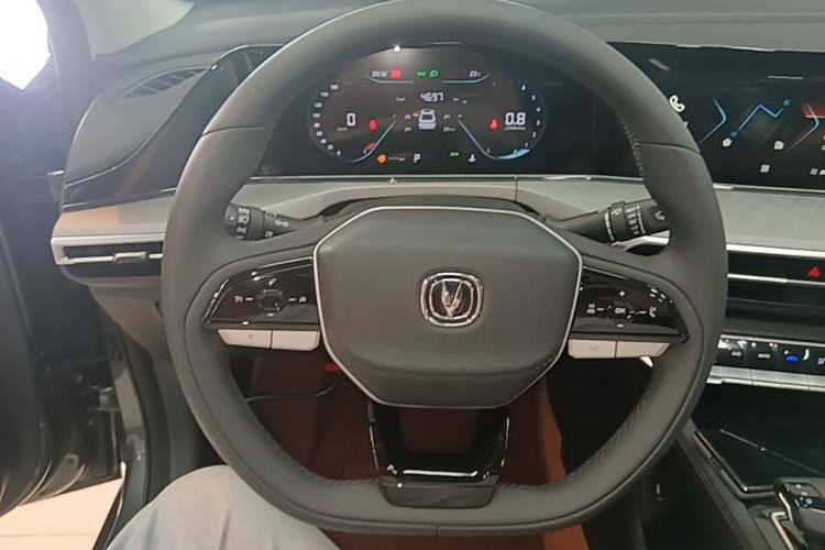 Used CHANGAN Eado 2025 PLUS 1.4T Dual-Clutch High-Energy Version Steering Wheel