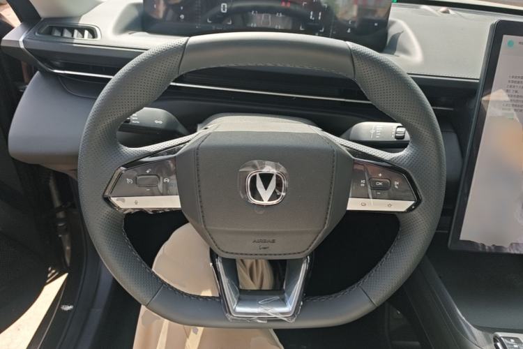 Used CHANGAN Eado 2025 Blue Whale 1.5T 500Bar Prestige Model Steering Wheel