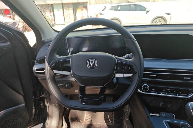 Used CHANGAN Eado 2025 PLUS 1.5L Manual Luxury Edition Steering Wheel