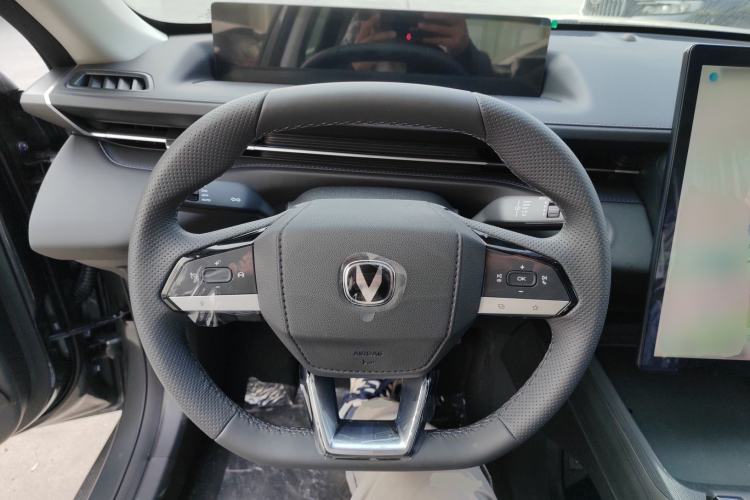 Used CHANGAN Eado 2025 Blue Whale 1.5T 500Bar Prestige Model Steering Wheel