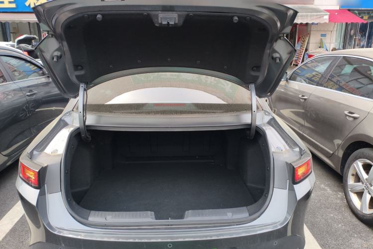 Used CHANGAN Eado 2025 Blue Whale 1.5T 500Bar Prestige Model Trunk