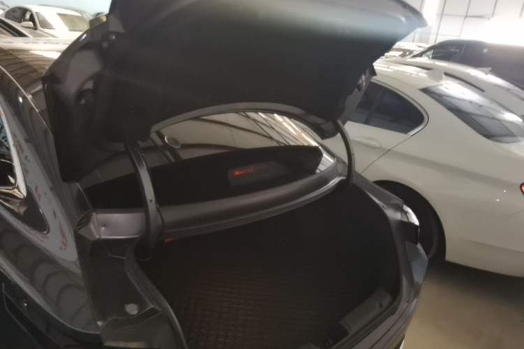 Used CHANGAN Eado 2025 Blue Whale 1.5T 500Bar Prestige Model Trunk