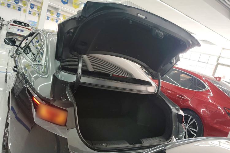 Used CHANGAN Eado 2025 Blue Whale 1.5T 500Bar Prestige Model Trunk