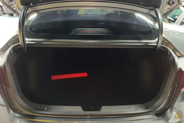 Used CHANGAN Eado 2025 PLUS 1.4T Dual-Clutch High-Energy Version Trunk