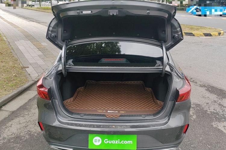 Used CHANGAN Eado 2025 PLUS 1.4T Dual-Clutch High-Energy Version Trunk