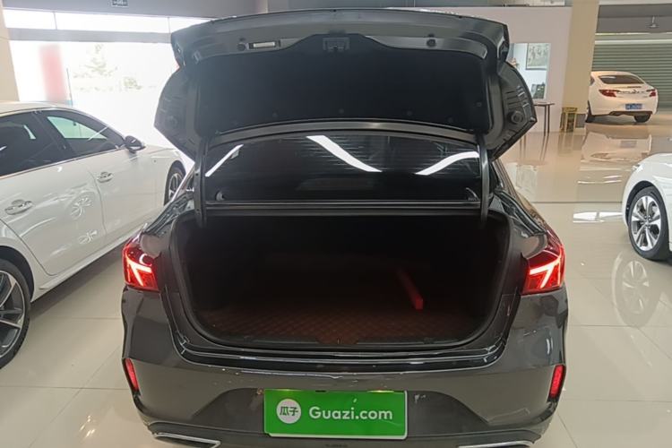 Used CHANGAN Eado 2025 PLUS 1.4T Dual-Clutch High-Energy Version Trunk