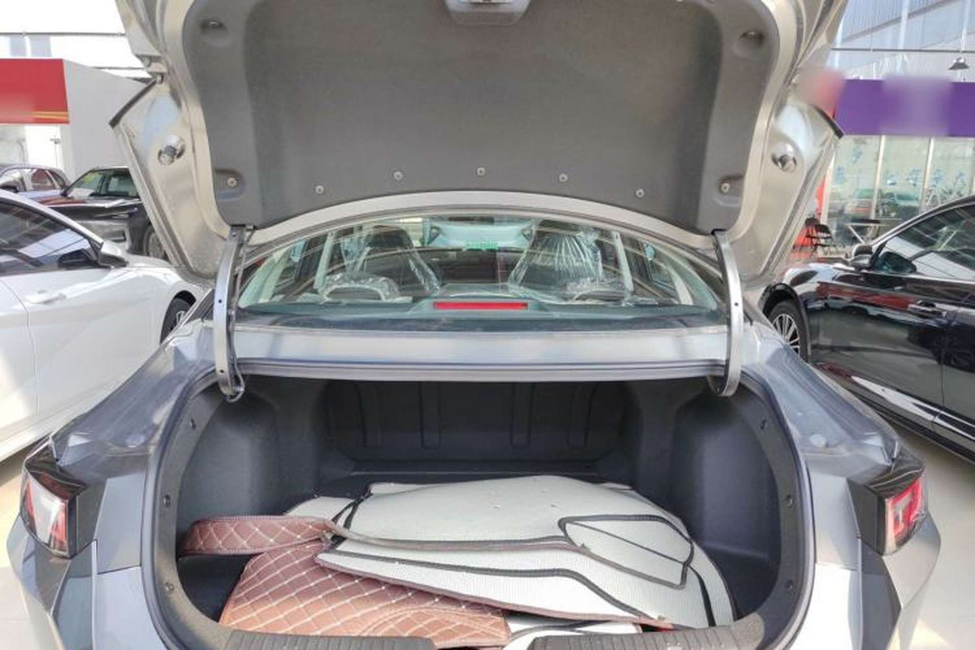 Used CHANGAN Eado 2025 Blue Whale 1.5T 500Bar Prestige Model Trunk